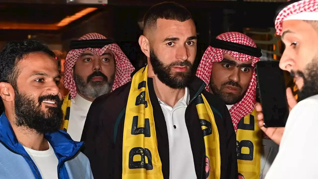 Vidéo : Karim Benzema présente son Ballon d’Or à l’Arabie Saoudite