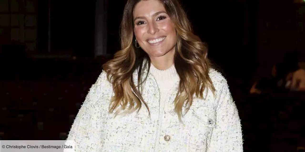 PHOTO – Laury Thilleman : pose suggestive et robe nuisette fendue, ses fans sont sous le charme - Gala