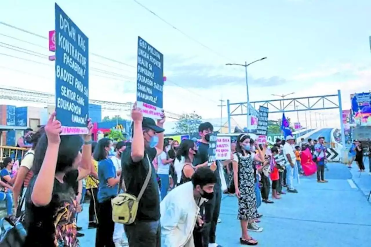 DPWH execs, contractor sued over ‘sinking’ flyover