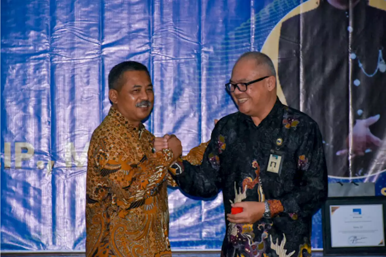 Ade Irosadi Gantikan Suroso Pimpin RRI Madiun