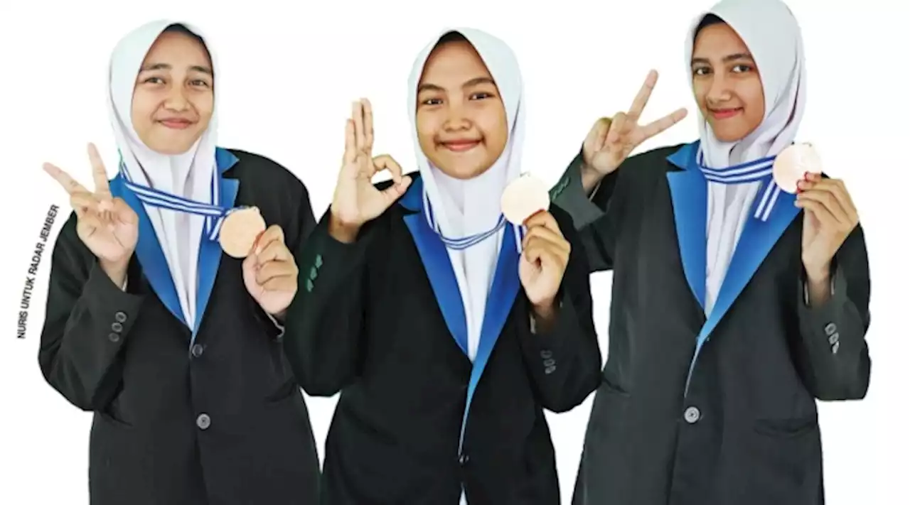 Hafizah SMA Nuris Sukses Juara Satu Astronomi