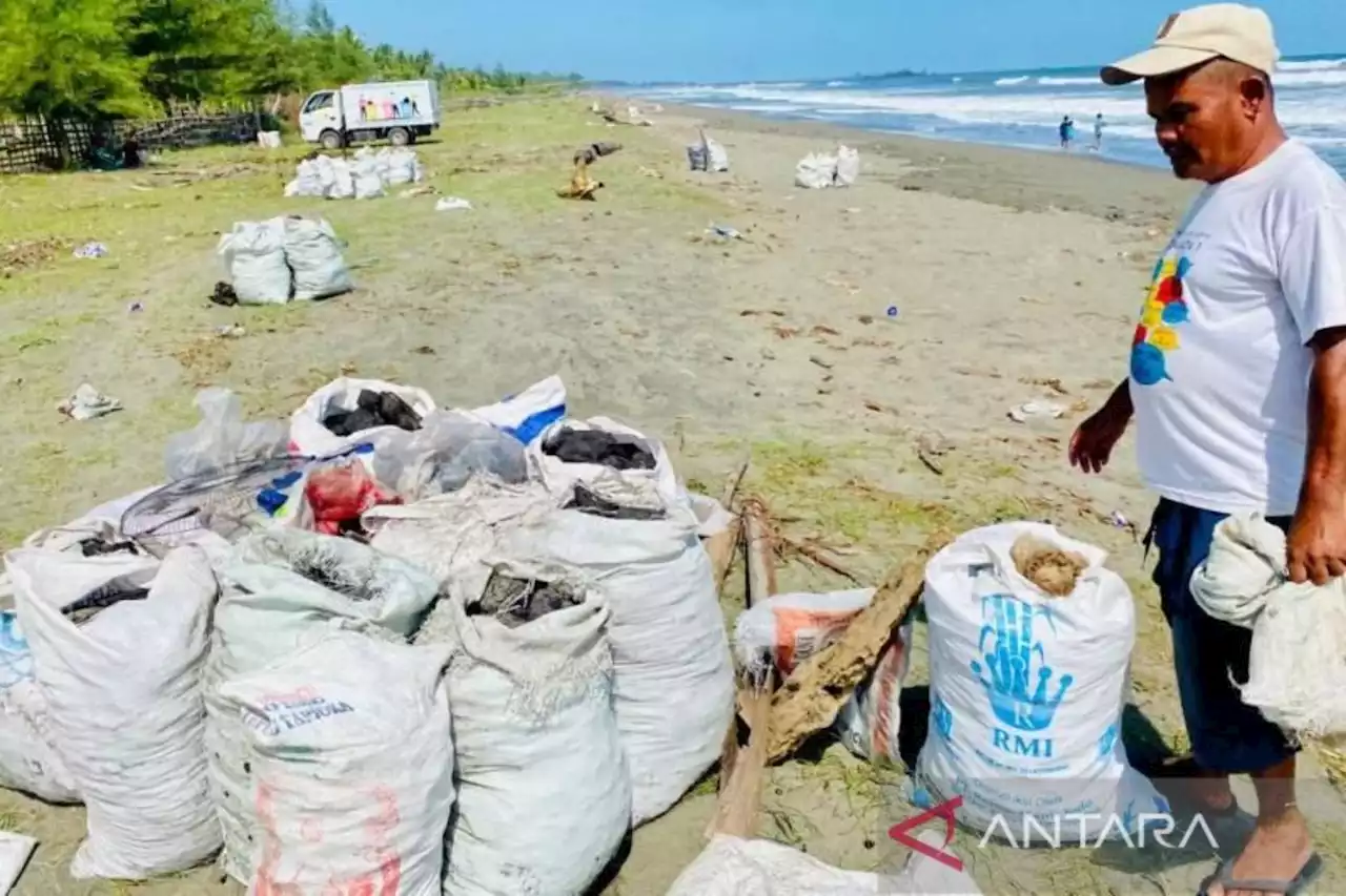 Batu Bara Tumpah di Laut Aceh Barat, Perusahaan Tambang Buang Badan