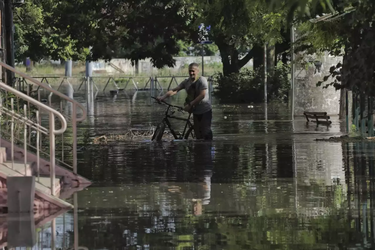 Ecocidio | L’incalcolabile impatto ambientale della distruzione della diga di Kakhovka - Linkiesta.it