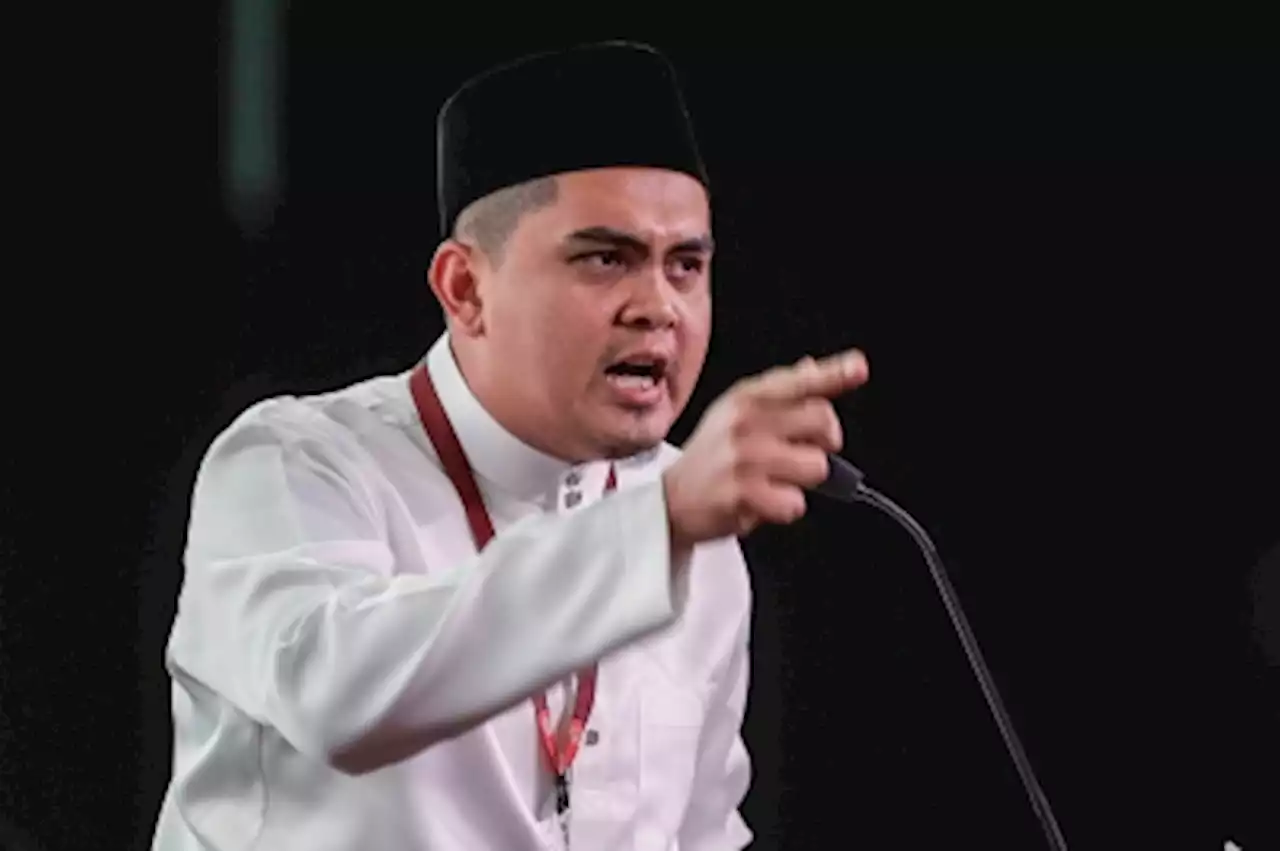 Defiant Umno Youth chief refuses to retract apology demand from DAP