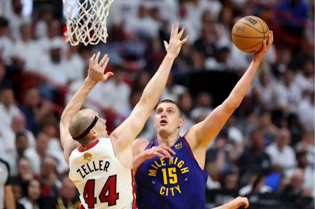 Jokic dan Murray Pimpin Nuggets Kalahkan Heat di Gim 3 Final NBA