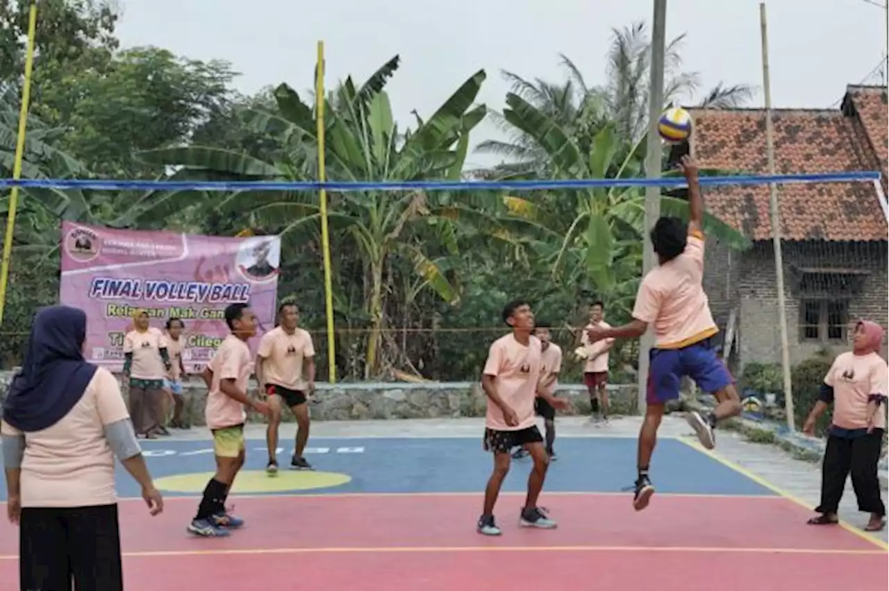 Relawan Mak Ganjar Banten Gelar Pertandingan Voli Bersama Warga Cilegon