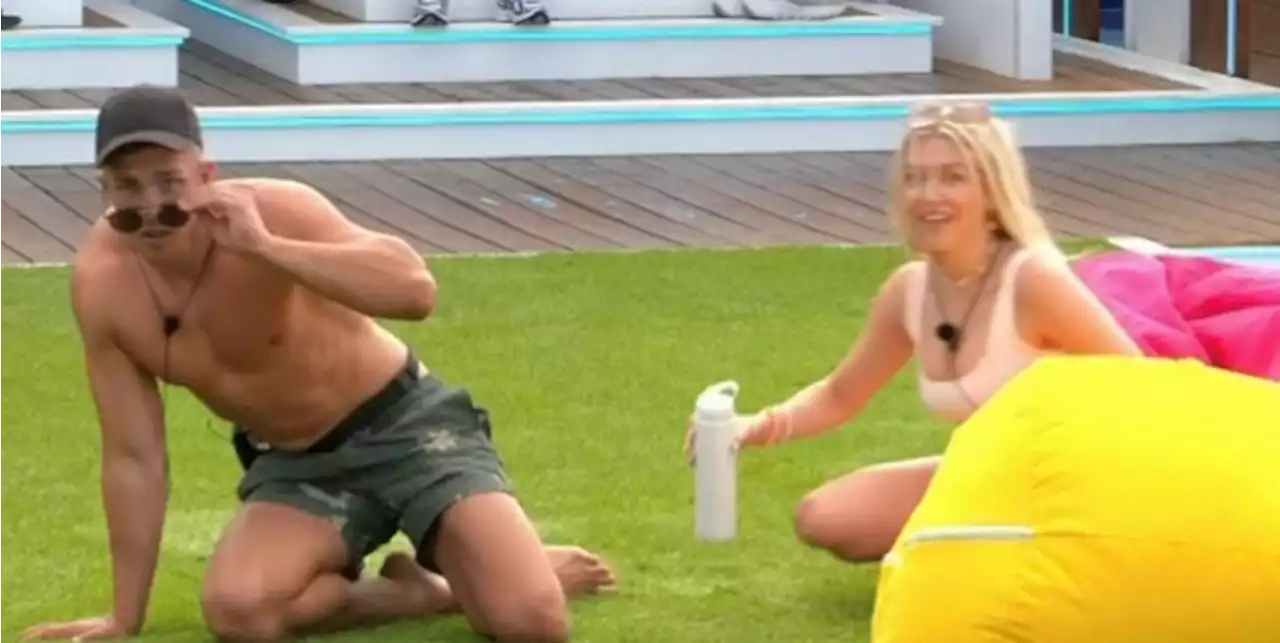 Love Island fans 'work out' Mitchel and Molly 'drama' amid yellow beanbag theory