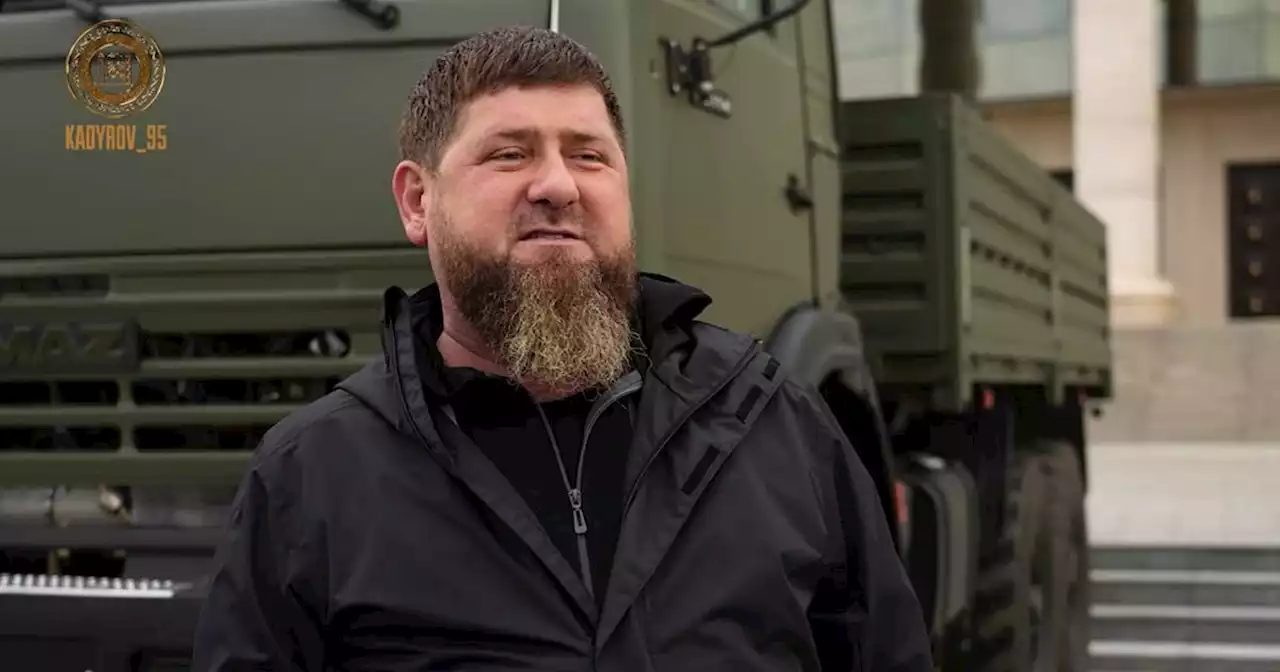 Il video del leader ceceno Ramzan Kadyrov tra le autoblindate militari cinesi