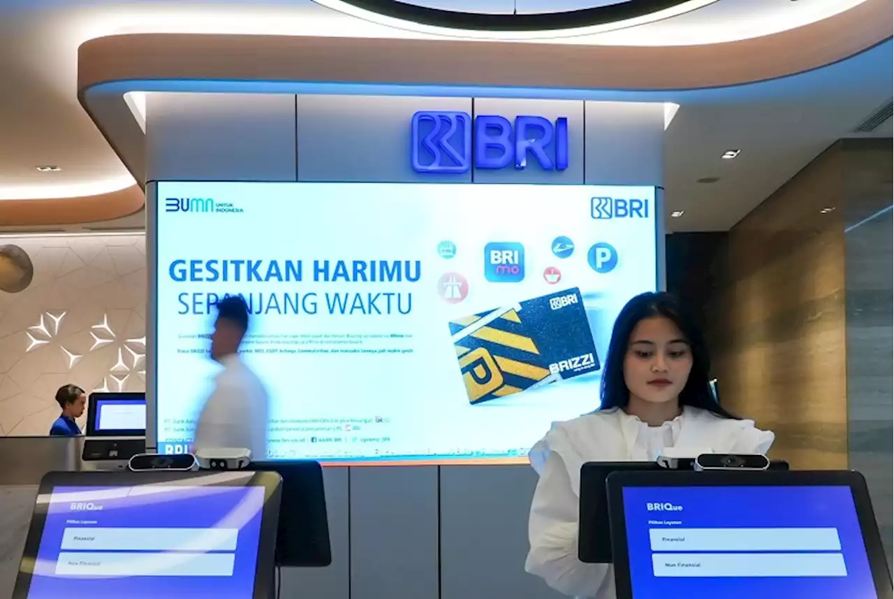 Ditopang Digital Banking, Fee Based Income BRI Tumbuh Double Digit Capai 11,5 Persen |Republika Online