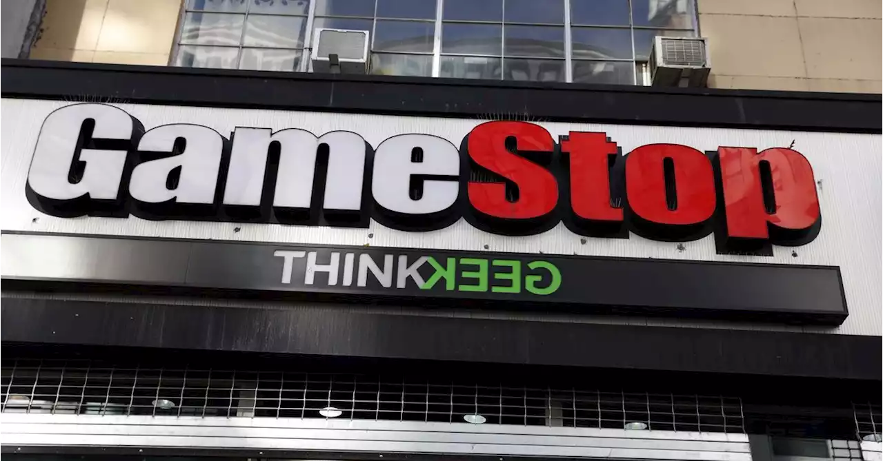 GameStop misses quarterly revenue estimates