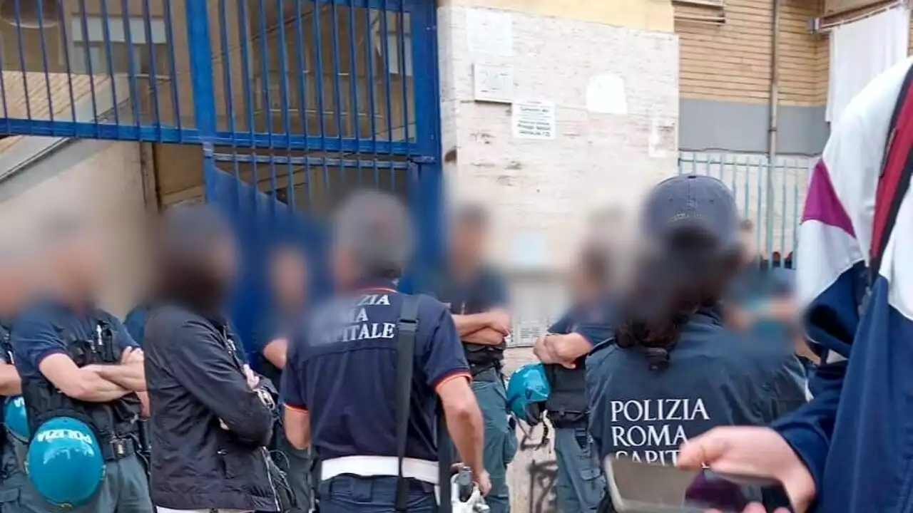 Case popolari occupate: liberati altri quattro appartamenti