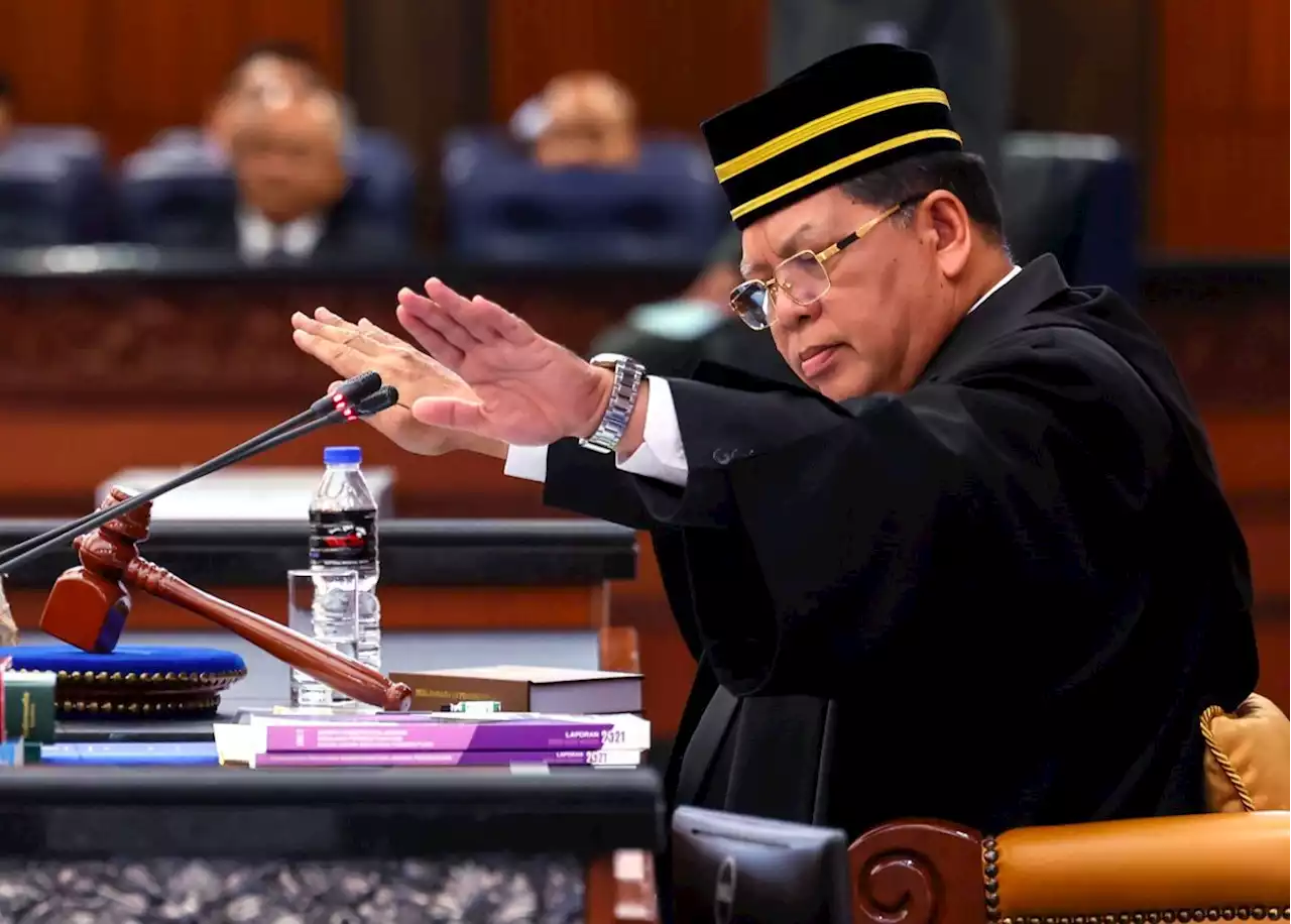 Don't attack Parliament speaker and deputies, Johari warns MPs