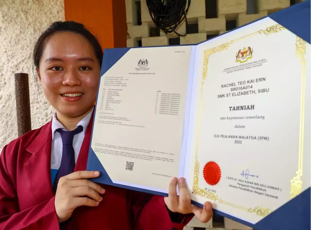 Sarawak SPM top scorer taken by surprise with exam results