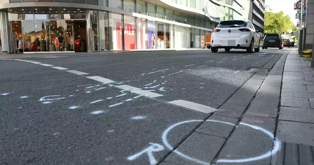 Schwerer Verkehrsunfall in Saarbrücken: Saar-Innenminister: Fahrer von E-Rollern sollen Helm tragen