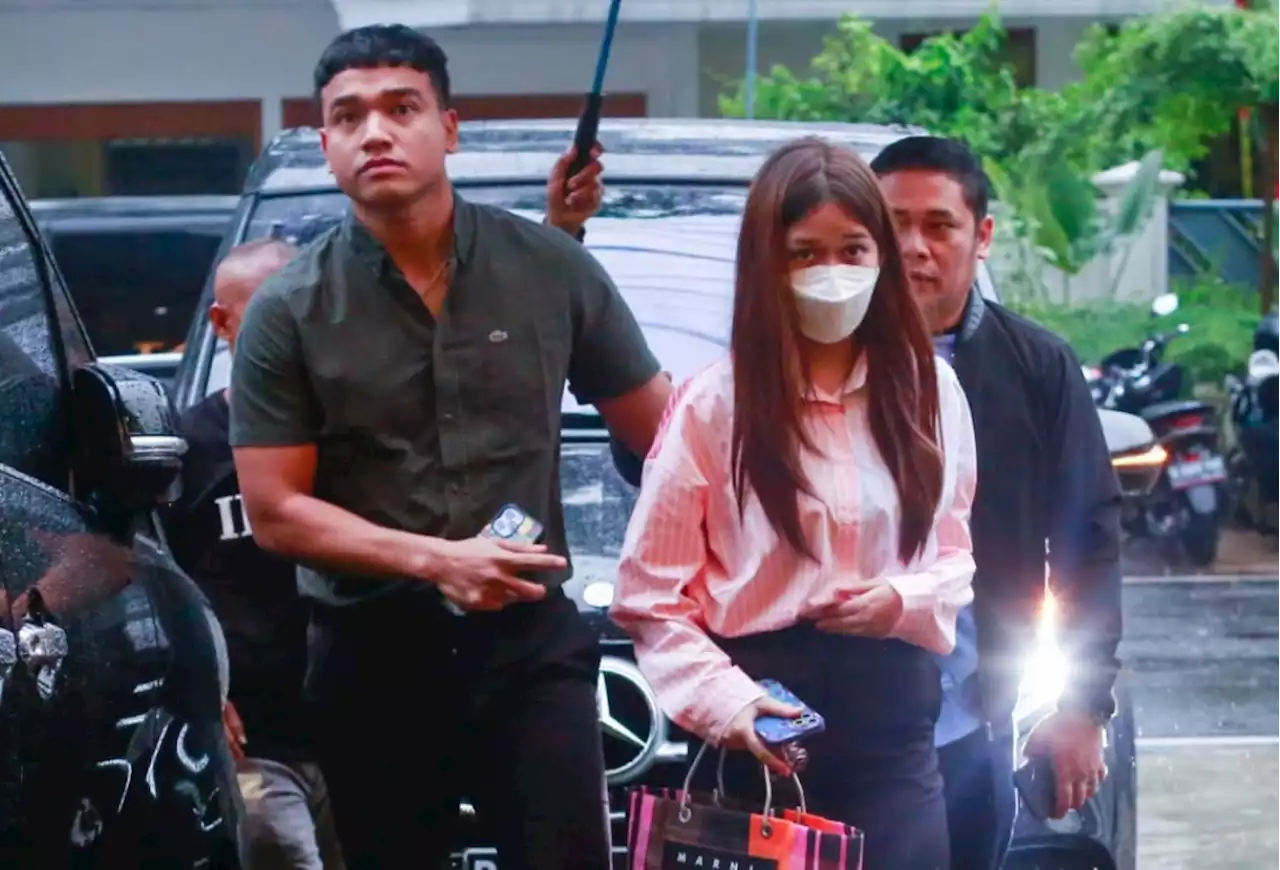 Hubungan Fadly dan Rebecca Klopper Bertahan Meski Tersandung Kasus Video Mesum