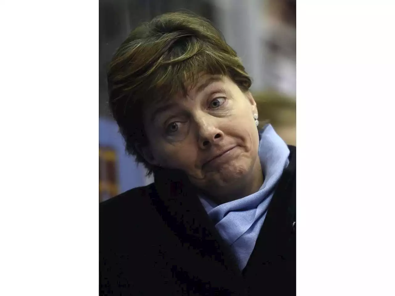 Harvard women's hockey coach retires amid allegations she verbally abused, hazed players