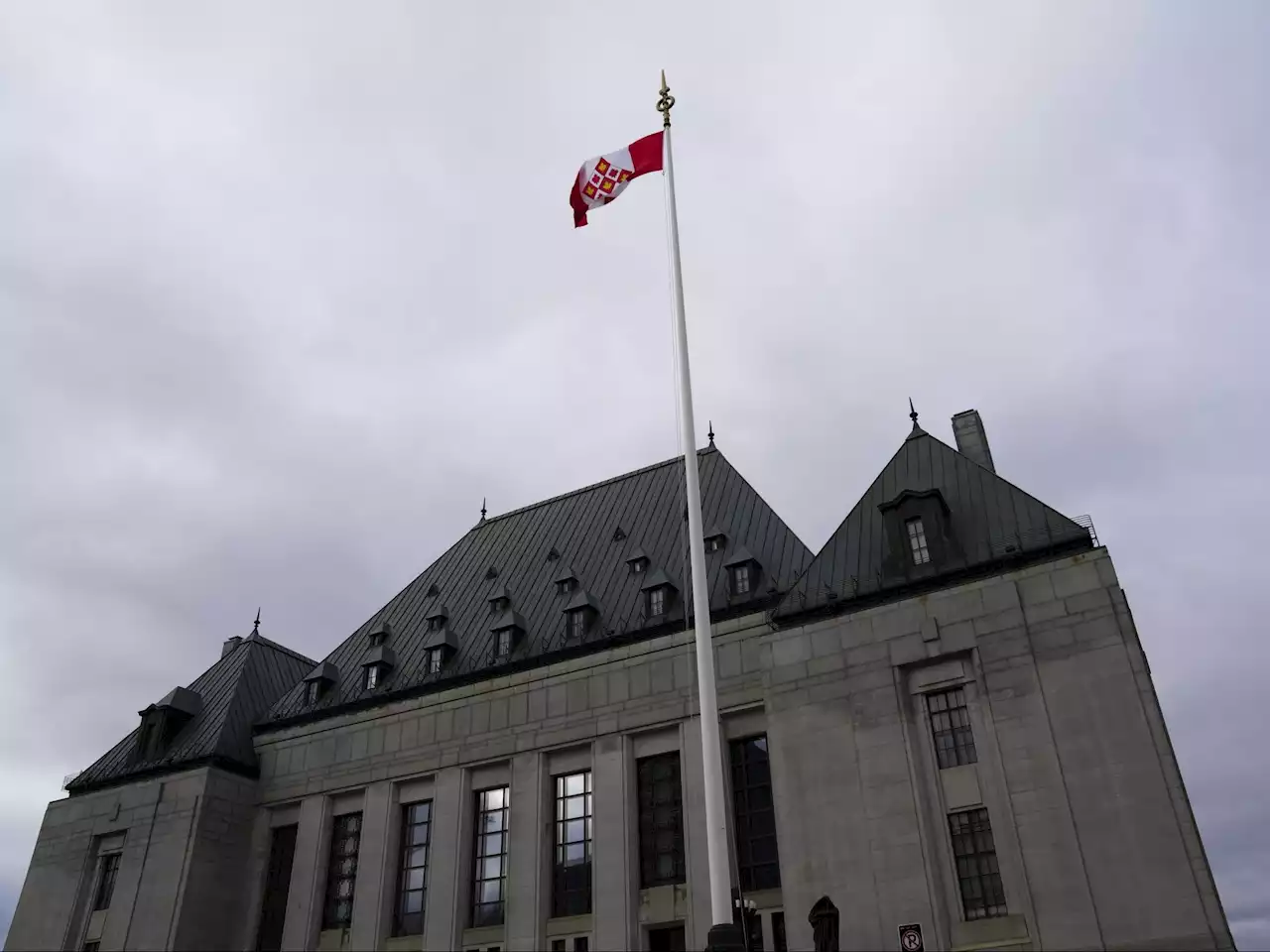 Supreme Court of Canada won't hear unvaccinated woman's case for organ donation