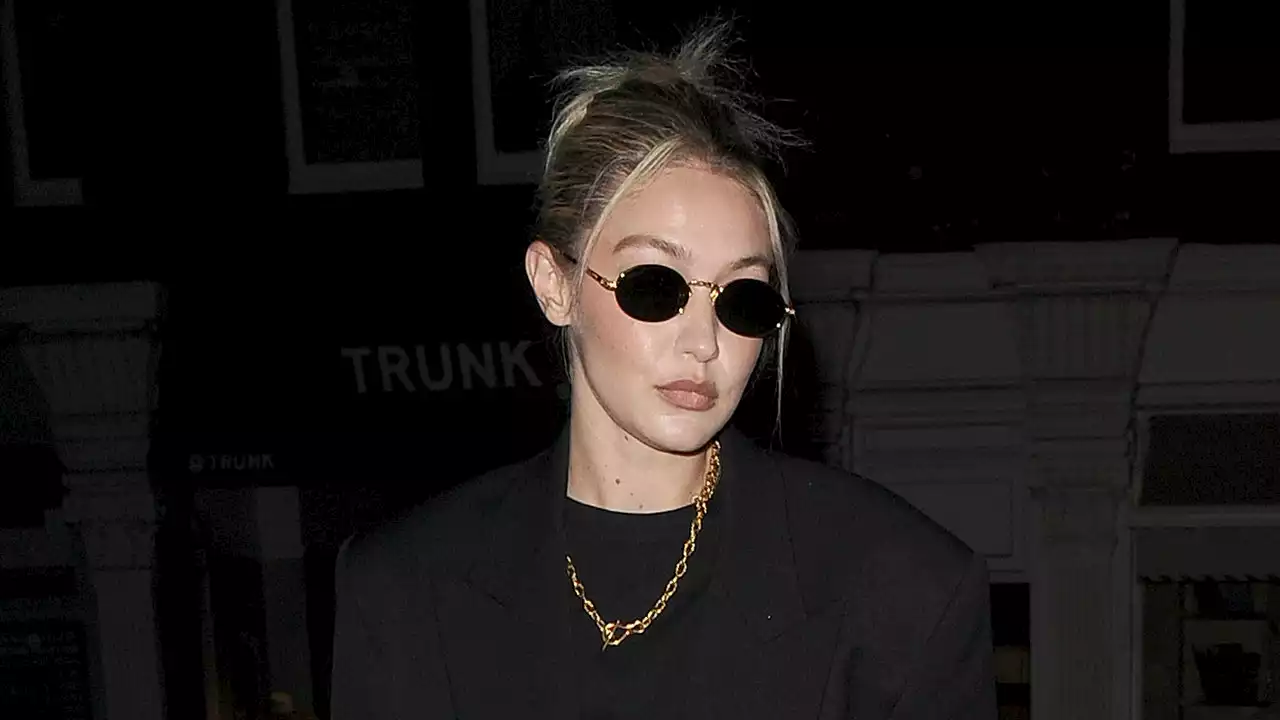 À Londres, Gigi Hadid adopte à son tour cette tendance controversée