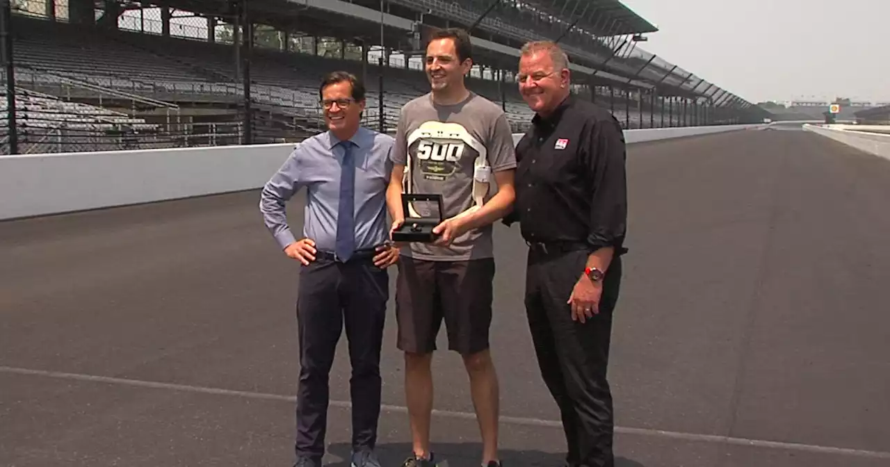 Stefan Wilson visits IMS to receive 2023 Indy 500 starter’s ring