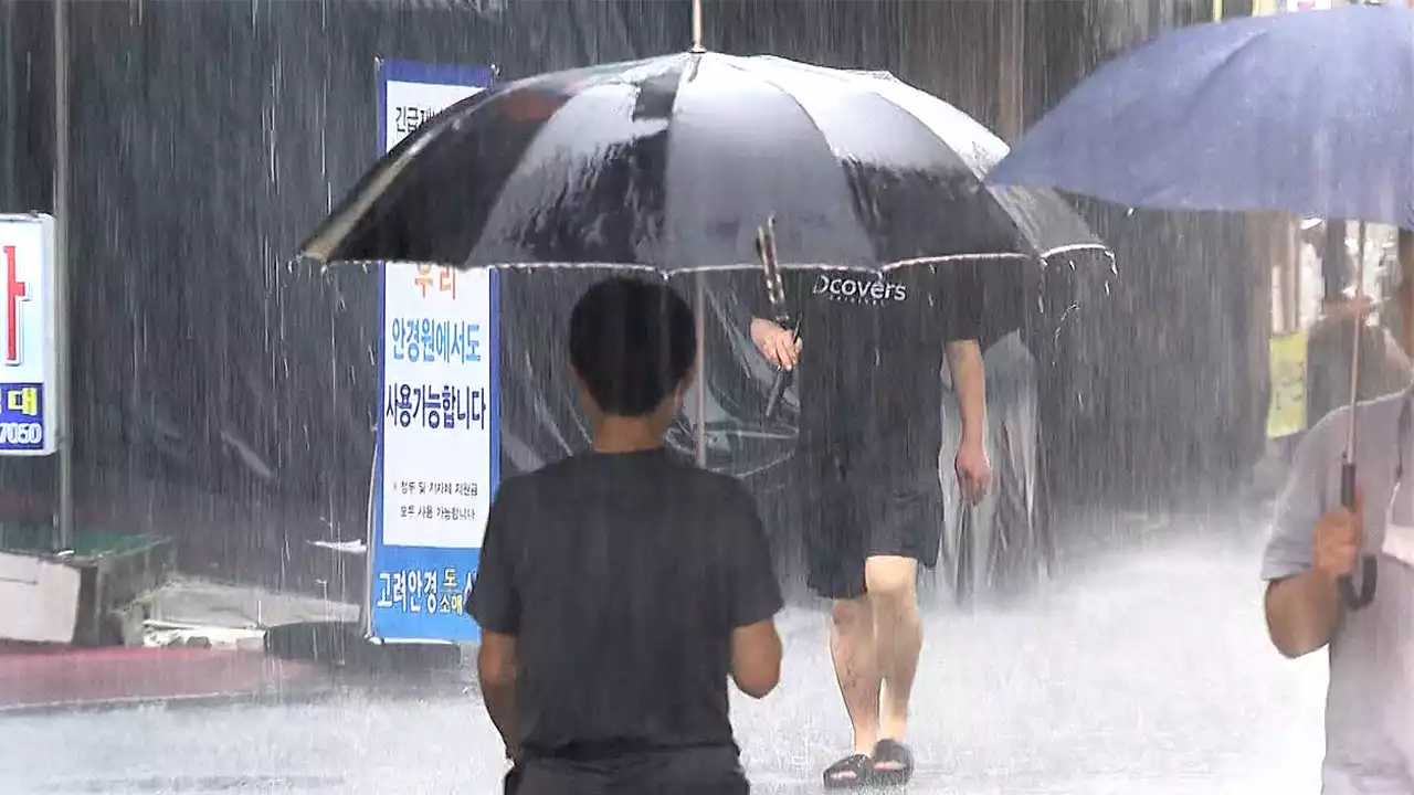 [날씨] 전국 흐리고 중부 요란한 비...낮 더위 계속