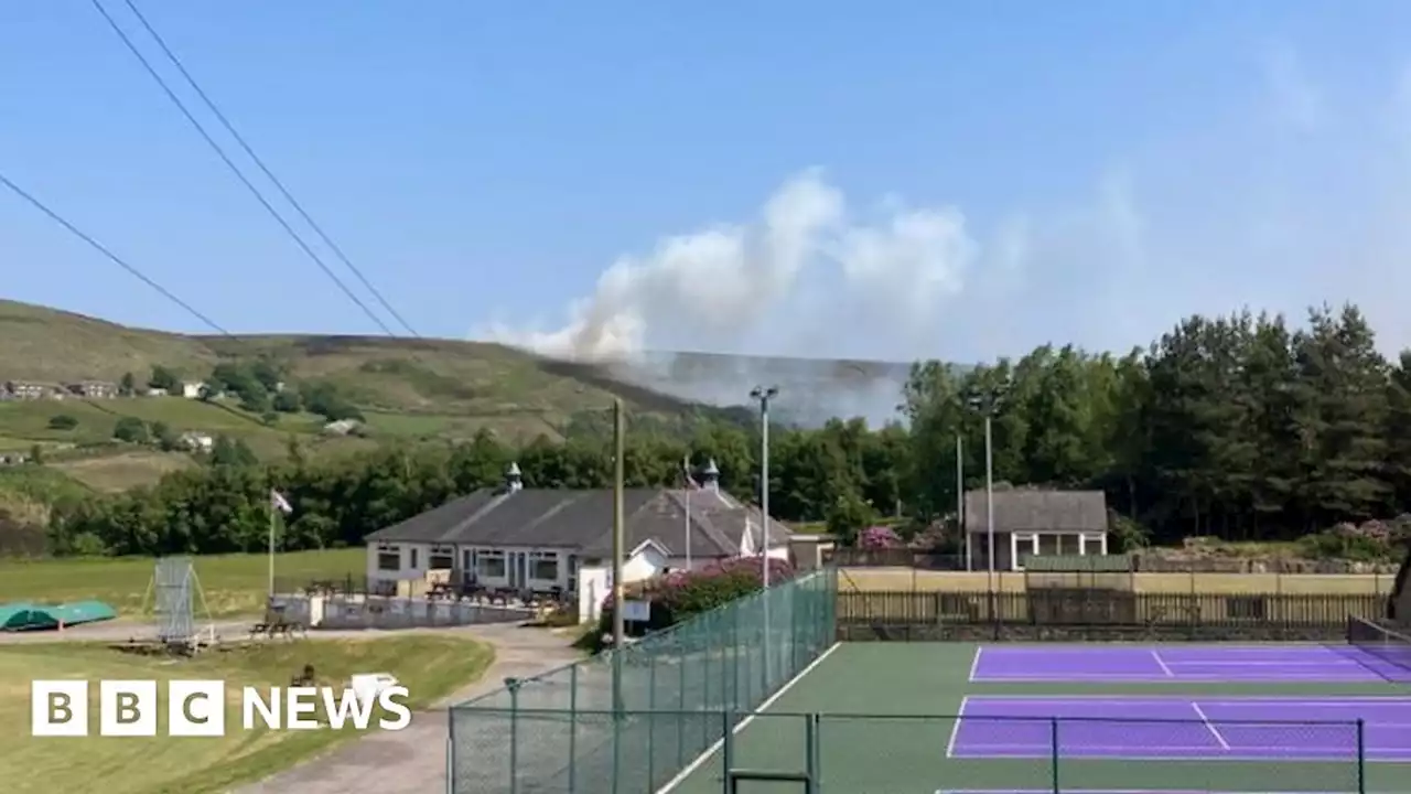 Marsden Moor fire: Crews tackle fresh blaze on moorland