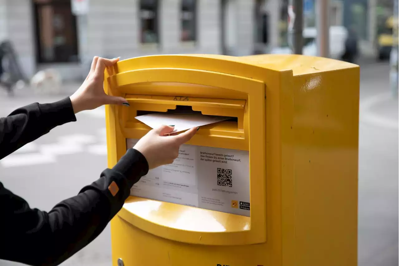 Tiefe Stimmbeteiligung unter Jungen – Gratis-Konzert und Briefmarken für alle: Abstimmen als Happening