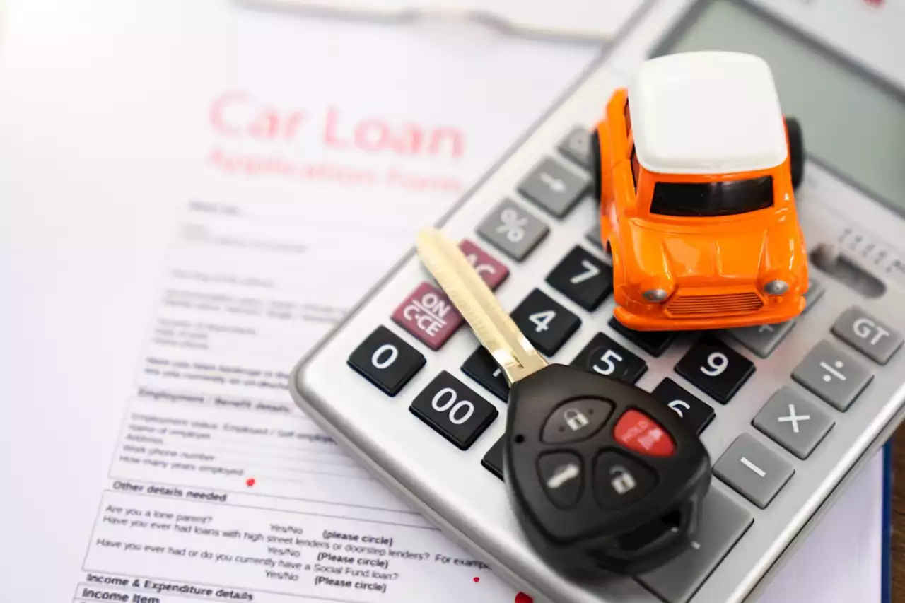 Car loans are eating up a growing chunk of Canadians' monthly budgets