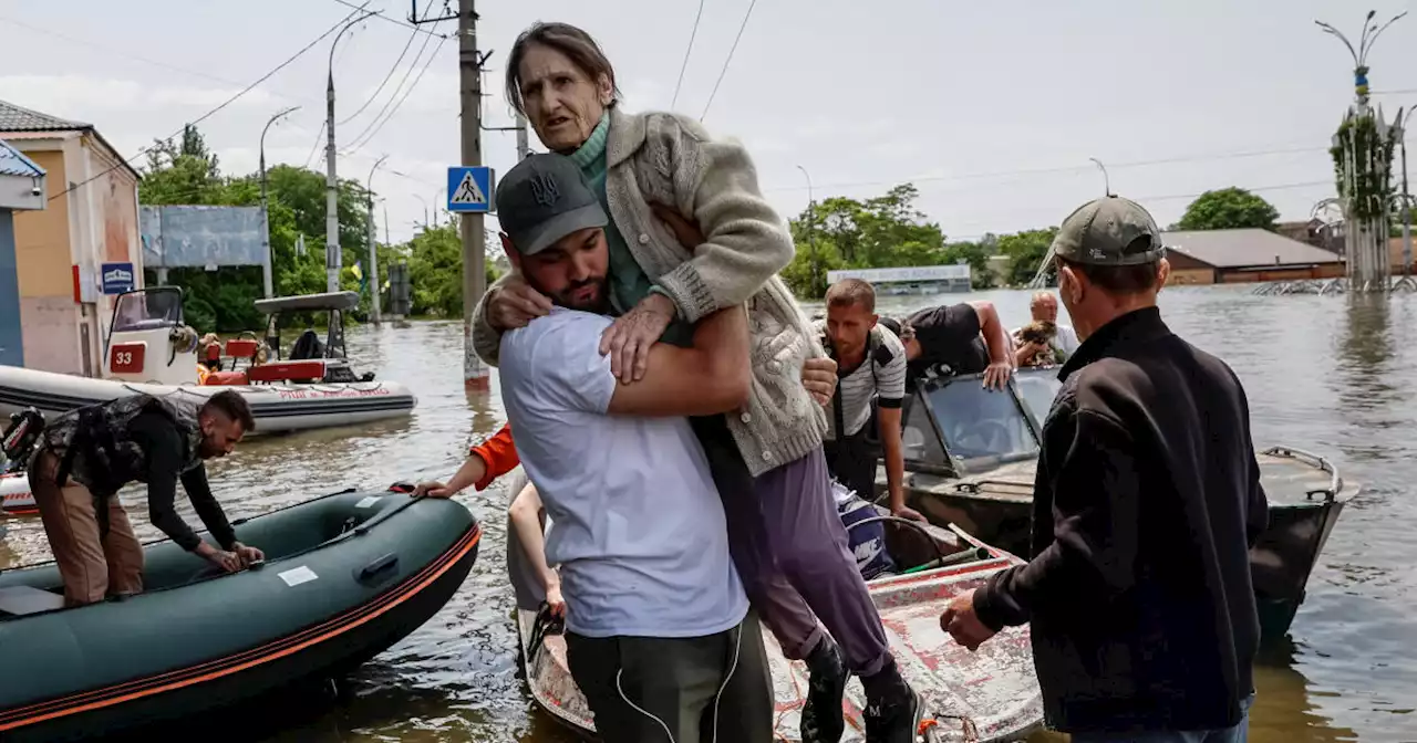 Russia shelling Ukraine's flooded Kherson region after Kakhovka dam destroyed makes rescue work perilous