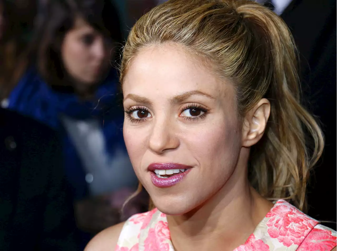 Shakira et Lewis Hamilton en couple ? Révélations sur leurs rendez-vous secrets, 'Ils passent du temps ensemble' - Closer