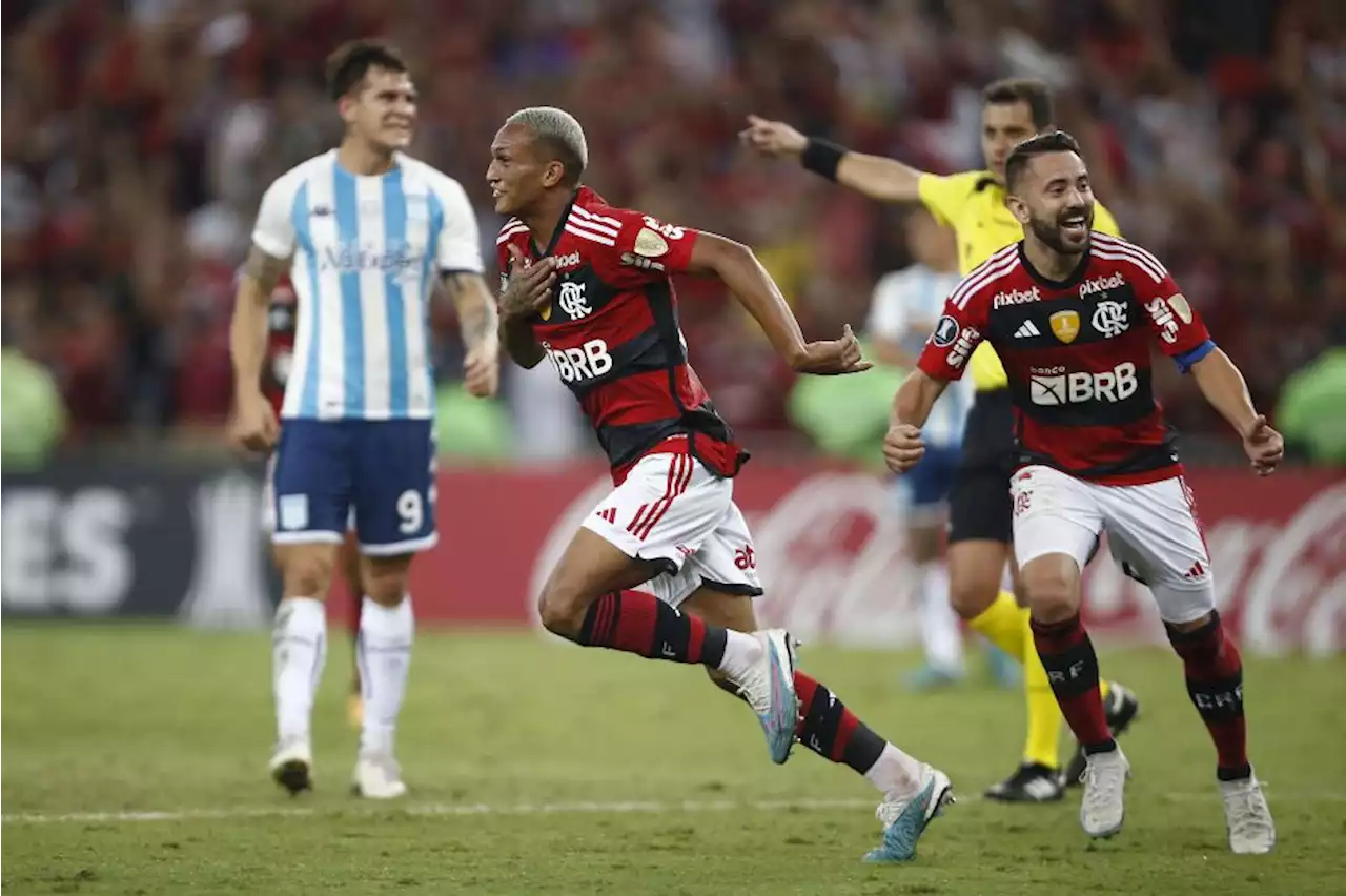 Jovens decidem, Flamengo vence o Racing-ARG e encaminha classificação na Libertadores