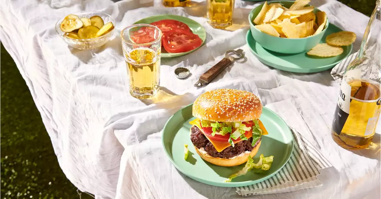 A Foolproof Burger Recipe Perfect for Summer Cookouts