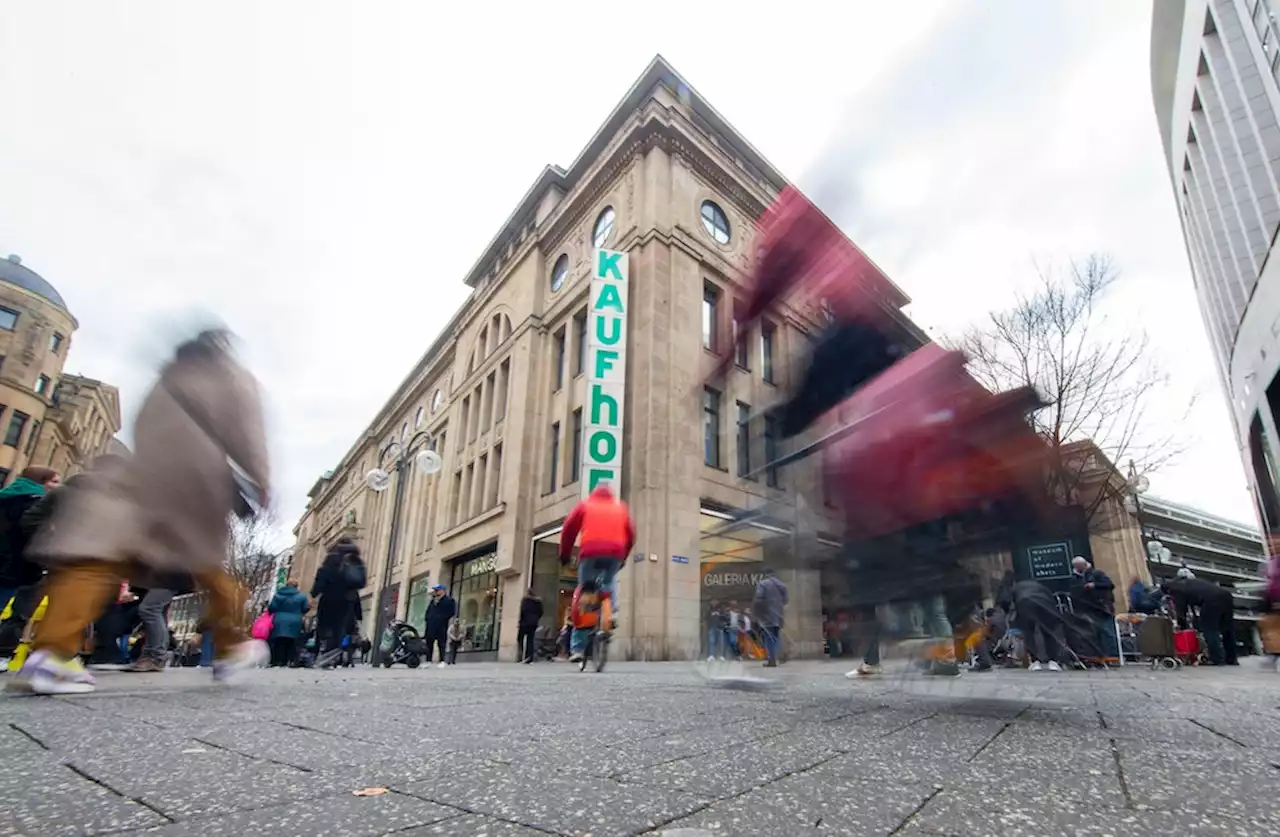 Viele Standorte in NRW betroffen: Warnstreiks bei Galeria Karstadt Kaufhof am Freitag