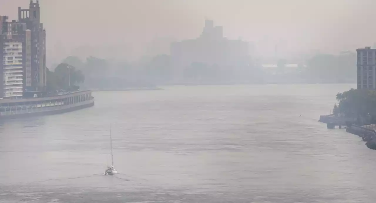 Unhealthy air quality in NYC not expected to affect water: EPA