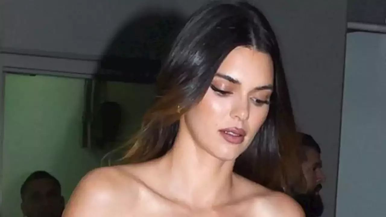 Kendall Jenner Ose La Tendance Robe La Plus Sexy De Lété France Head Topics 