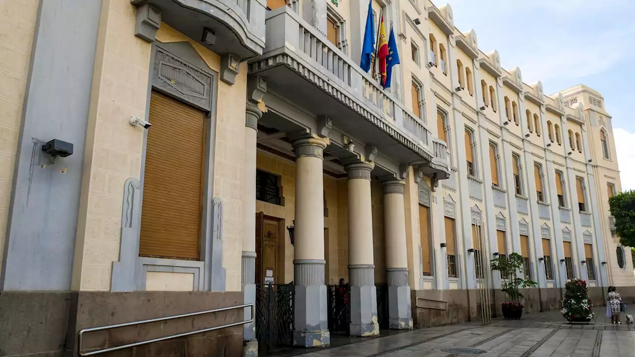 Registran la Asamblea de Melilla por la trama de compra de votos por correo el 28-M