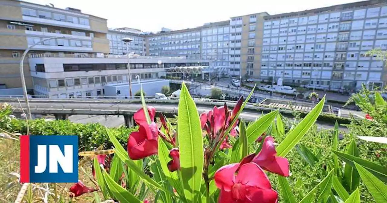 Papa passou bem a segunda noite no hospital após operação