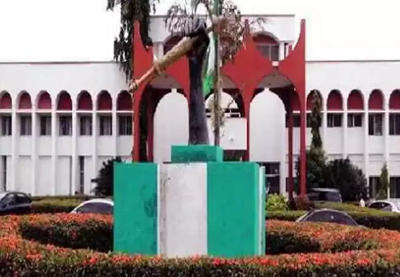 Anambra Assembly security confronts DSS, foils lawmaker’s arrest