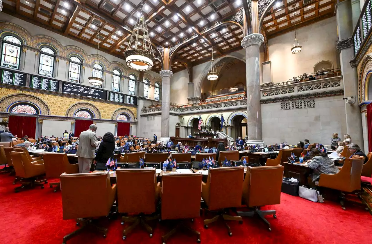 New York lawmakers pass bill that considers reparations for slavery