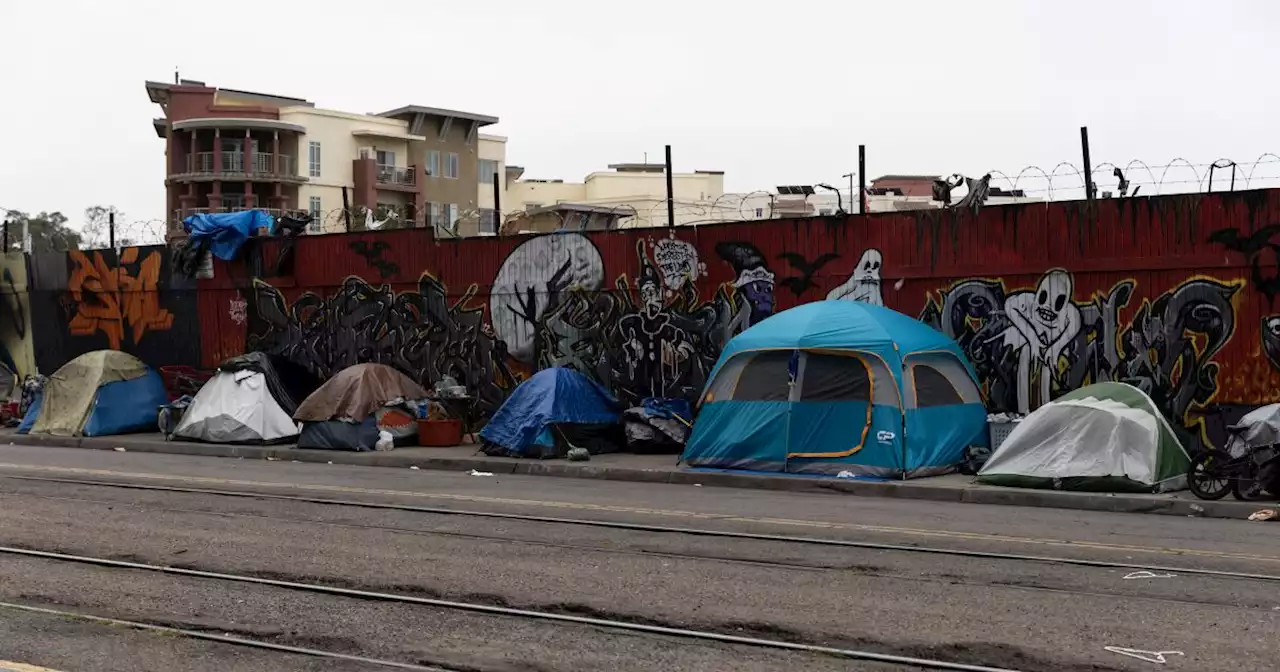 Downtown San Diego homeless population exceeds 2,000 for first time