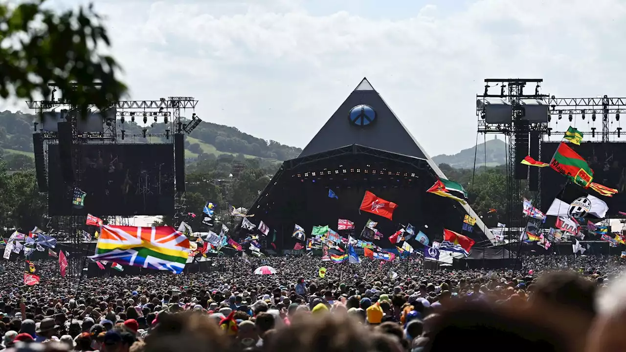 Glastonbury organisers add disposable vapes to 'what not to bring' list