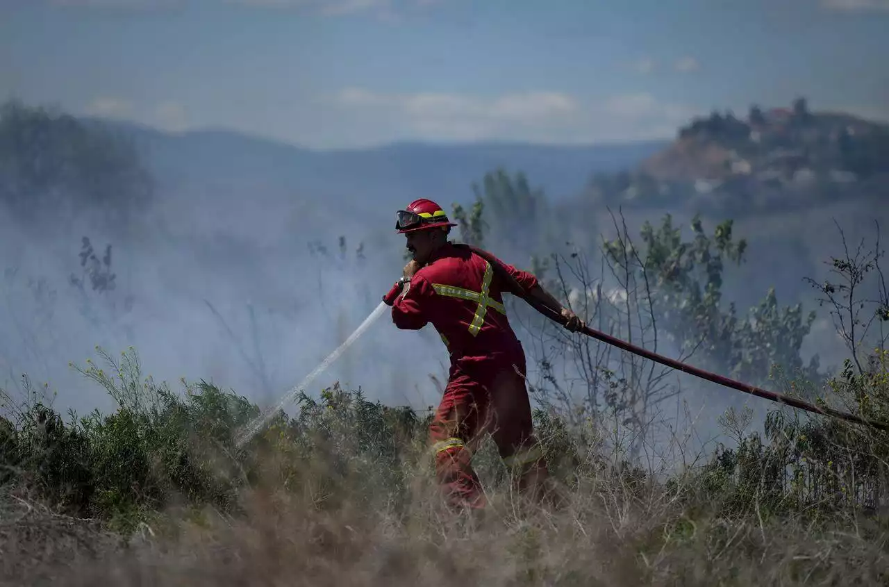 From hoses and shovels to water bombers: How wildfires are being fought across Canada - Terrace Standard