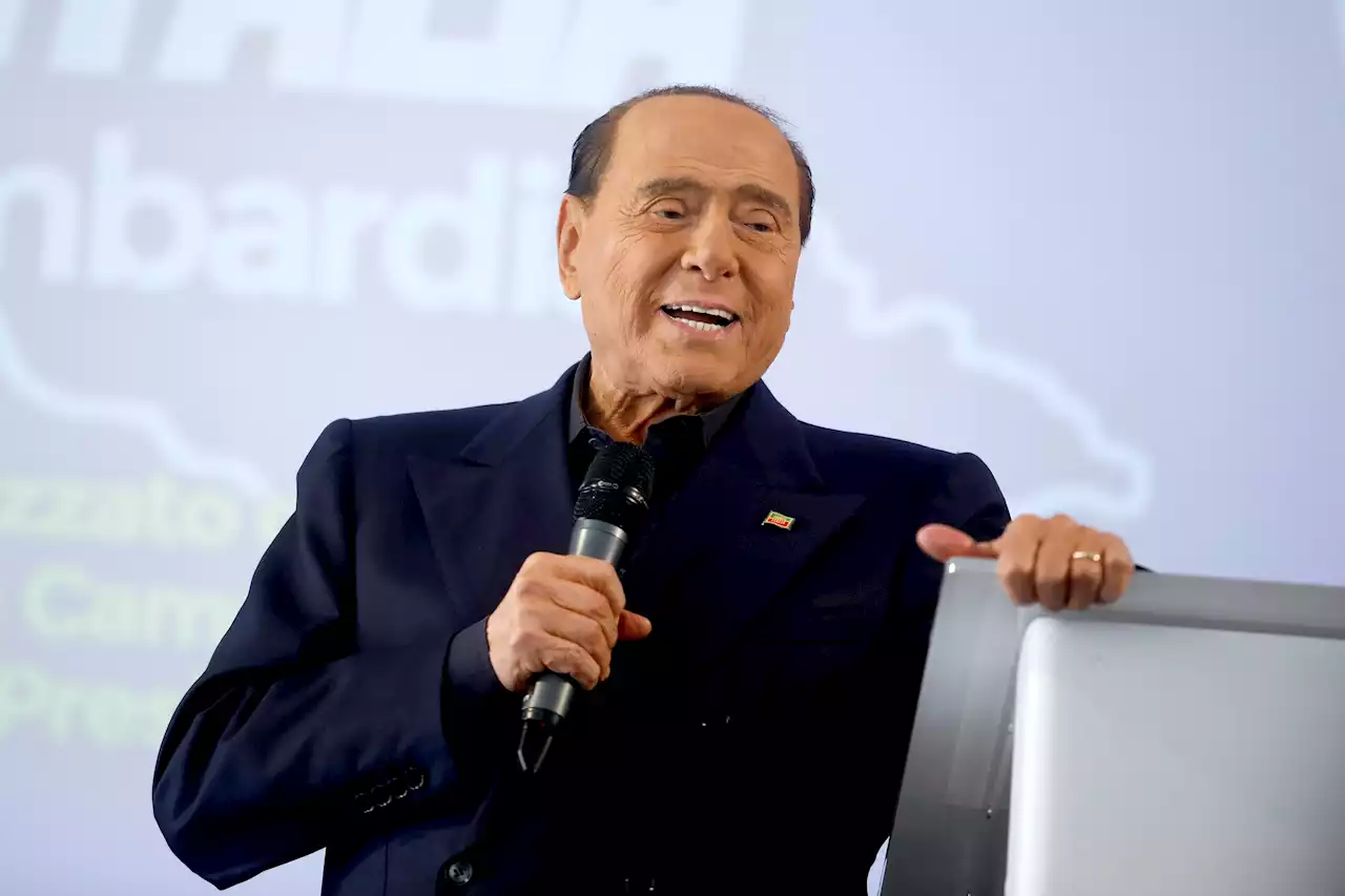 Berlusconi nuovamente ricoverato. I medici: 'Nessuna criticità'