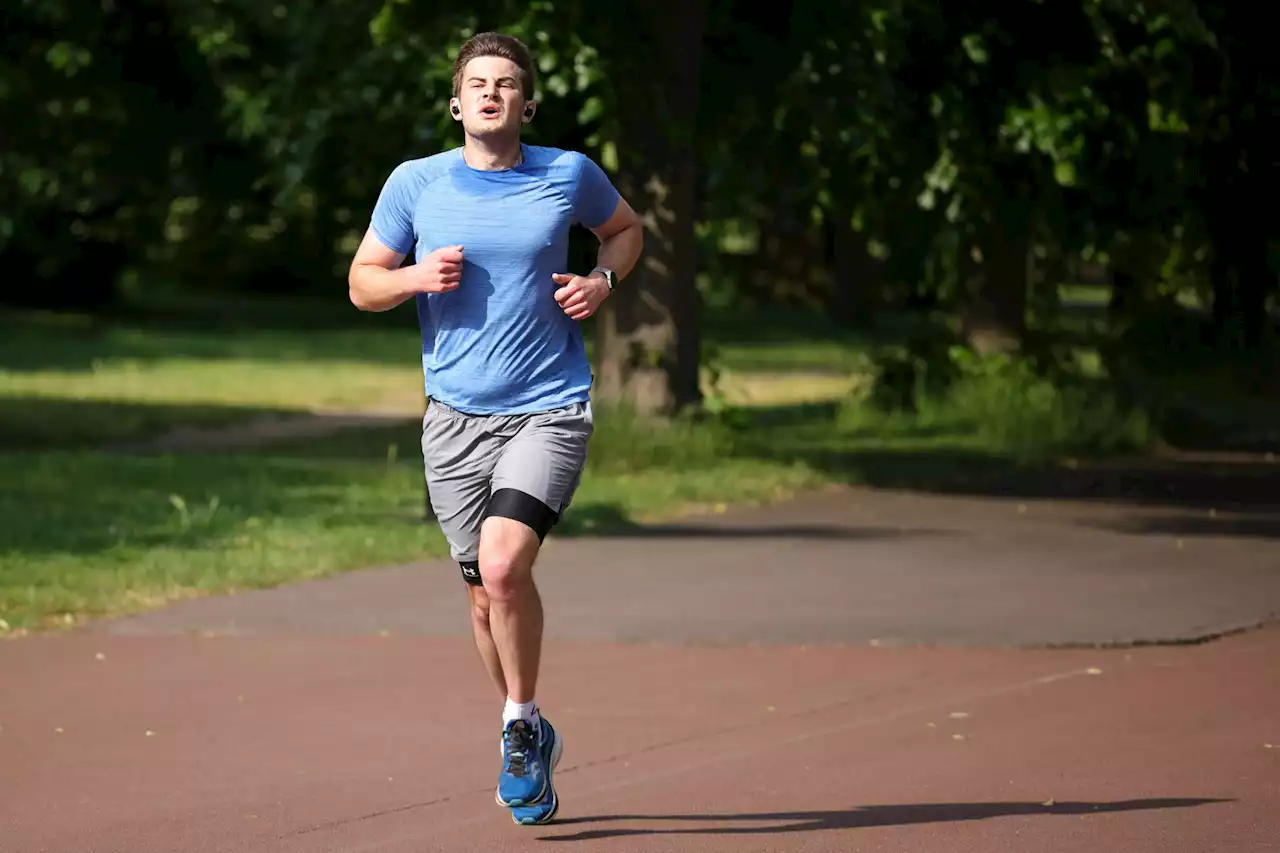 Hot weather alert in place today with 30C sunshine forecast before thunderstorms