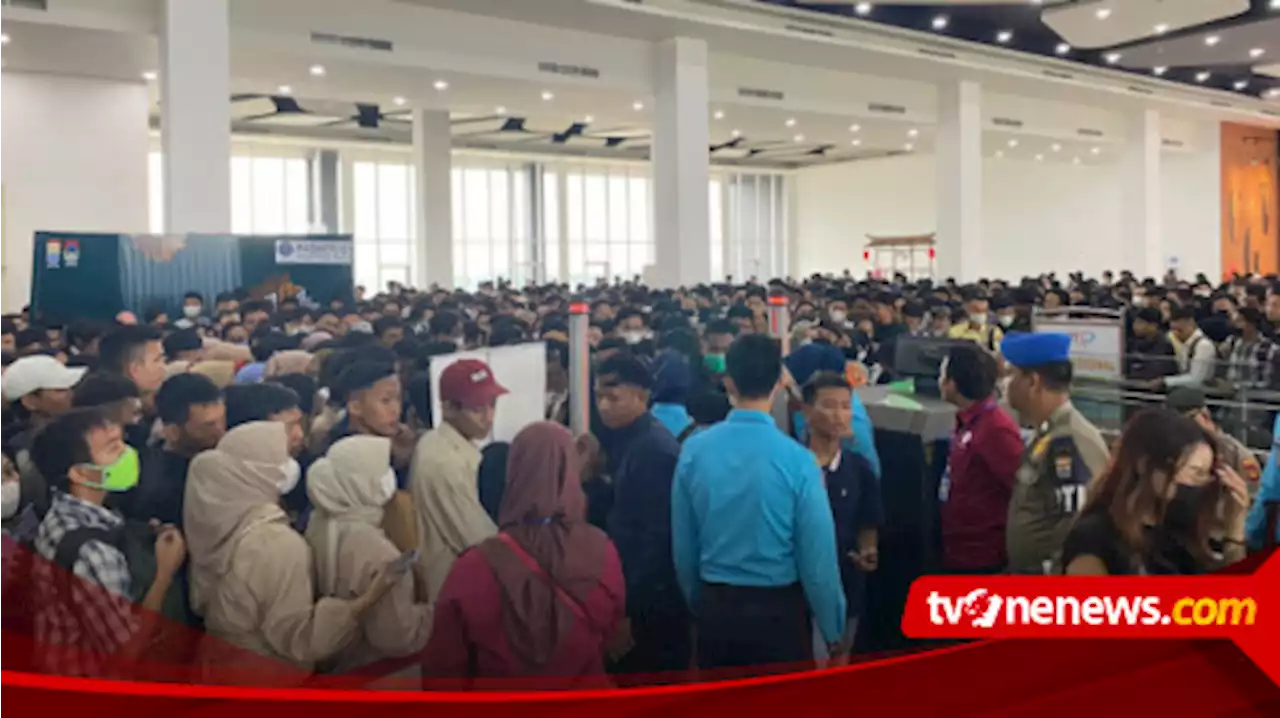 Resmi Dibuka, Ribuan Masyarakat Palembang Serbu Job Fair