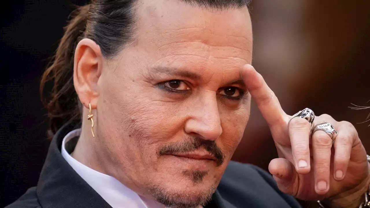 Buon compleanno Johnny Depp: 60 anni in 6 beauty look iconici sul grande schermo