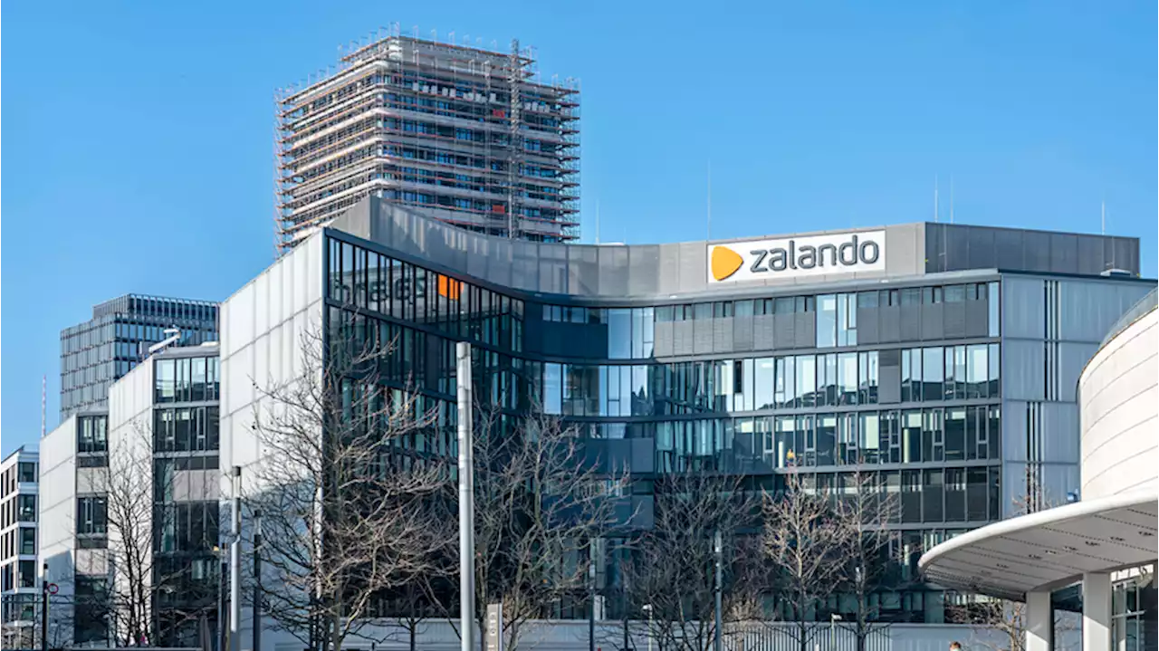 Zalando: Versand-Riese baut Hunderte Stellen ab – Abfindungs-Hotlines überlastet