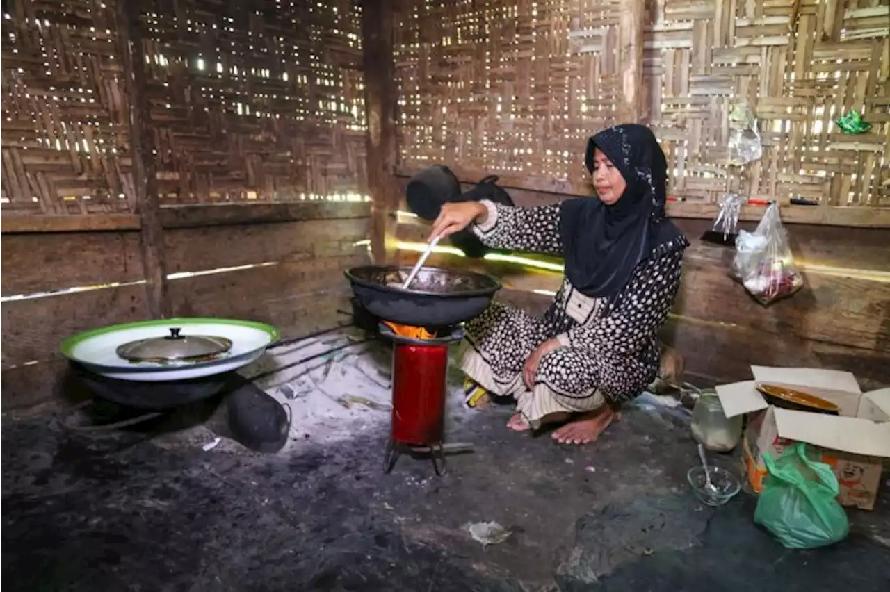 Kemensos distribusikan kompor berbahan biomassa untuk warga Idi Rayeuk