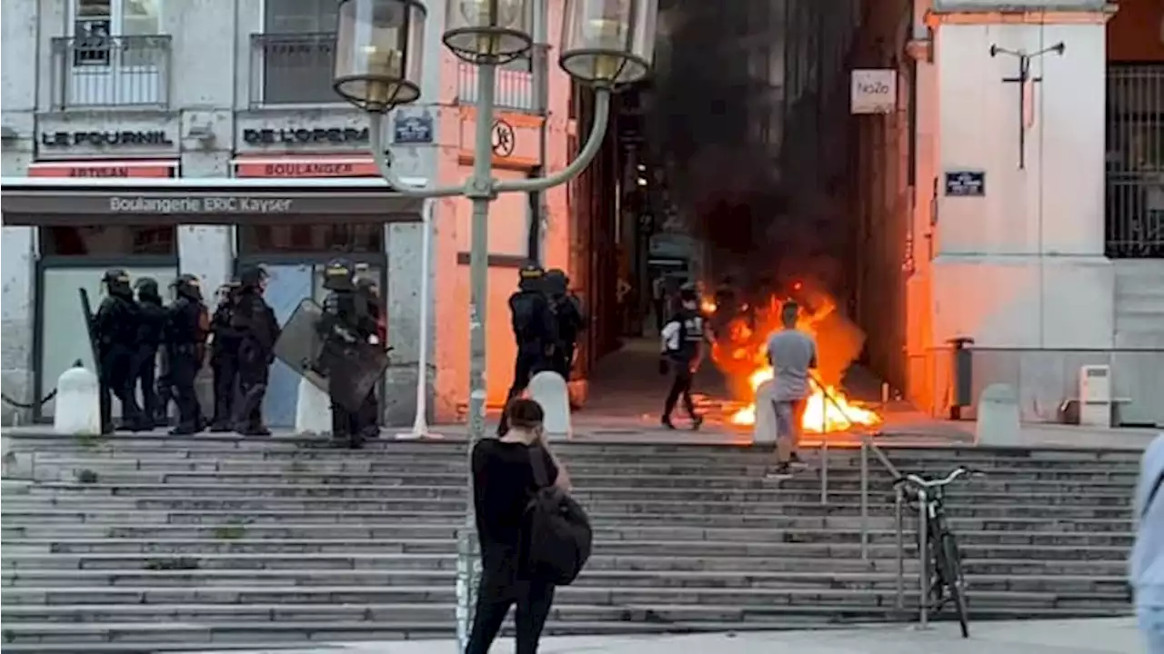 EN DIRECT - Mort de Nahel: vives tensions à Marseille, une armurerie pillée, 63 interpellations