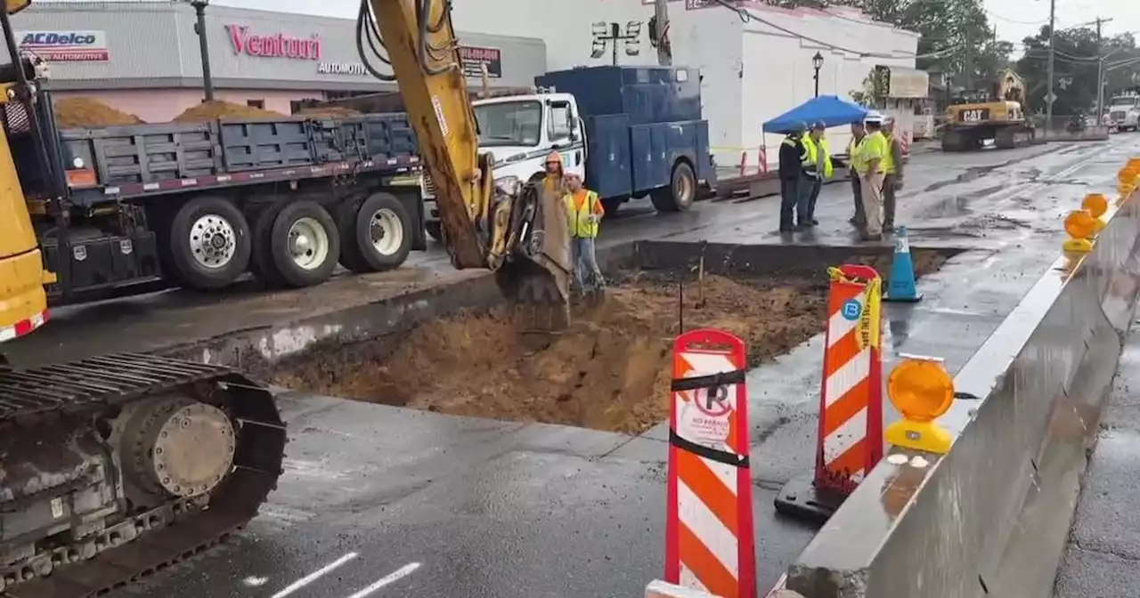 Crews cleaning up sinkhole in Baldwin