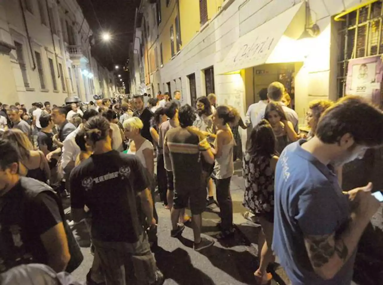 Movida molesta, i piani delle città: steward, controlli e stop all’apertura di nuovi locali